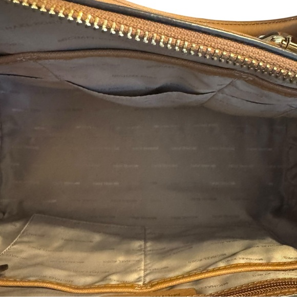 MICHAEL Michael Kors Ciara Purse Satchel Travel Tote Bag Leather Camel Tan Gift - Picture 6 of 7
